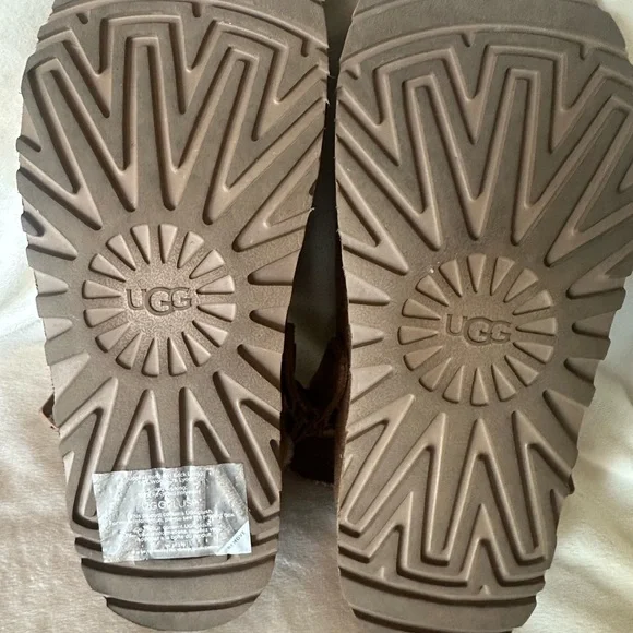 Ugg Golden star Cozy Clog Size 7 - Picture 9 of 10